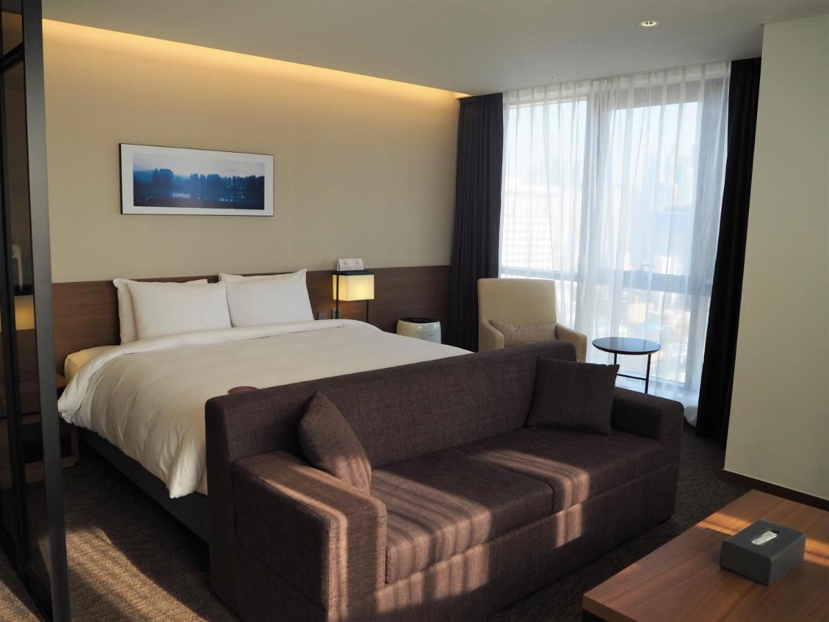 Ramada Encore By Wyndham Busan Haeundae Dış mekan fotoğraf