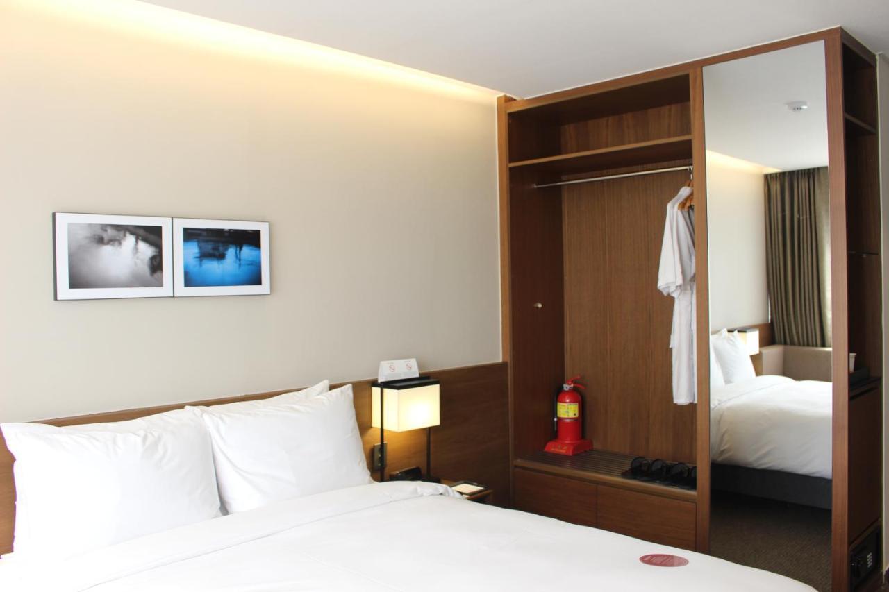 Ramada Encore By Wyndham Busan Haeundae Dış mekan fotoğraf